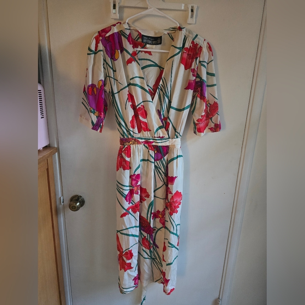Carole Little Vintage Silk Red and White Floral Dress with Wrap Style Size 4